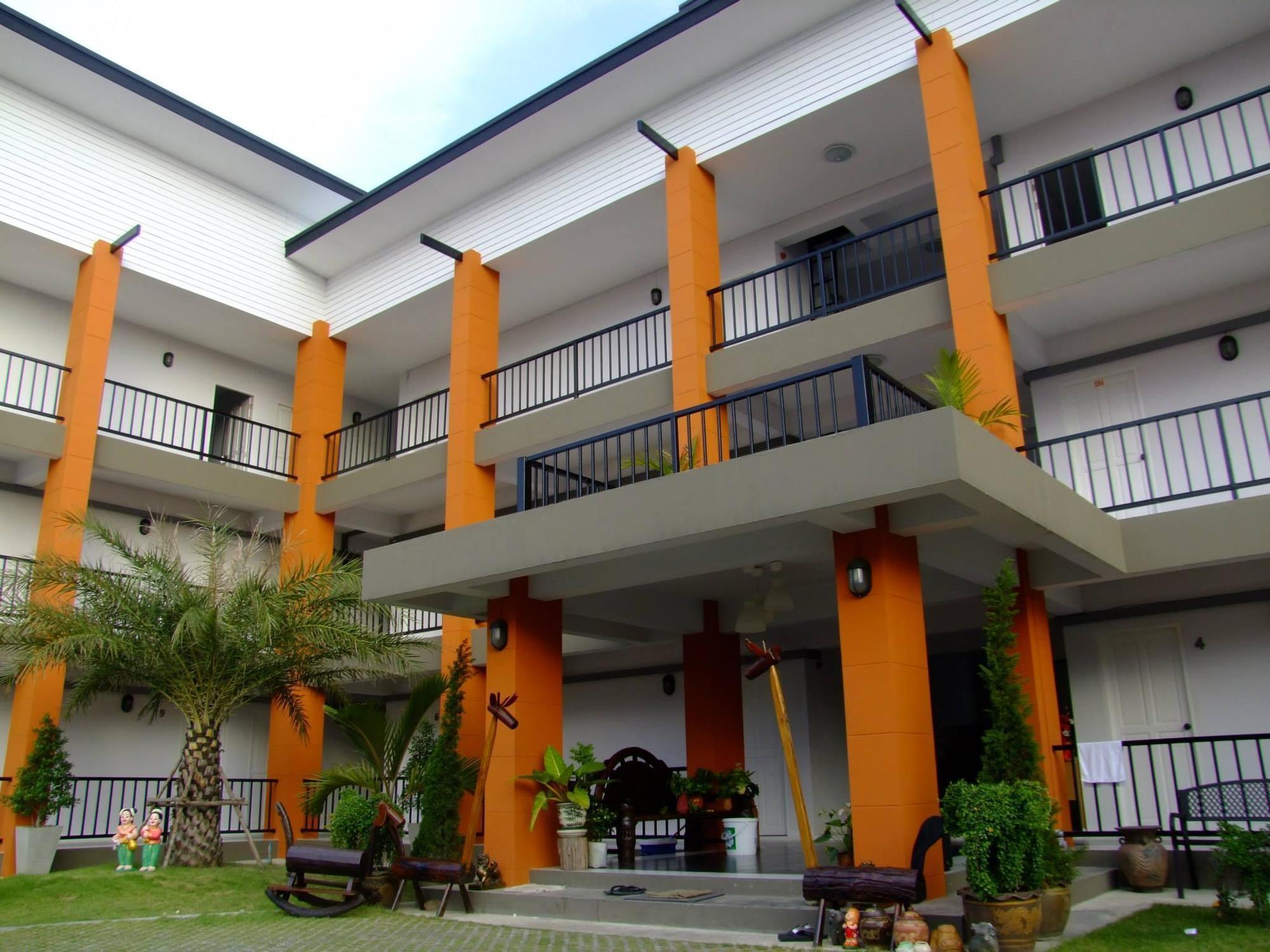 Hotel Granny House Nakhonratchasima Esterno foto